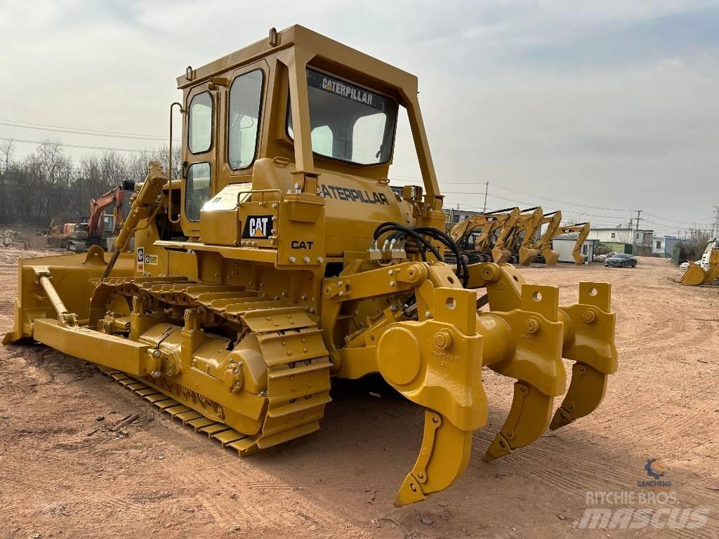 CAT D7G Верижни булдозери
