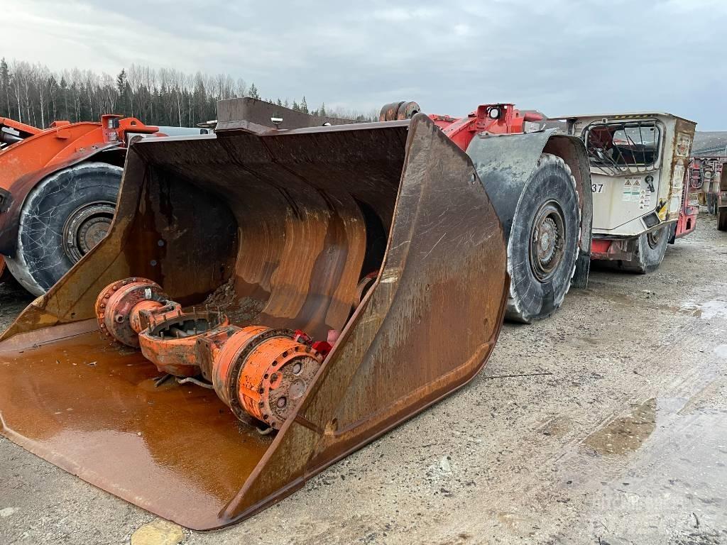 Sandvik LH 514 Подземни товарачи