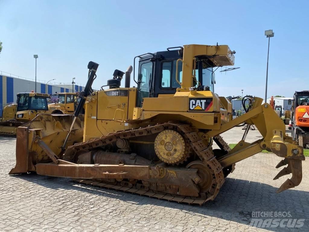 CAT D6T NVT Верижни булдозери
