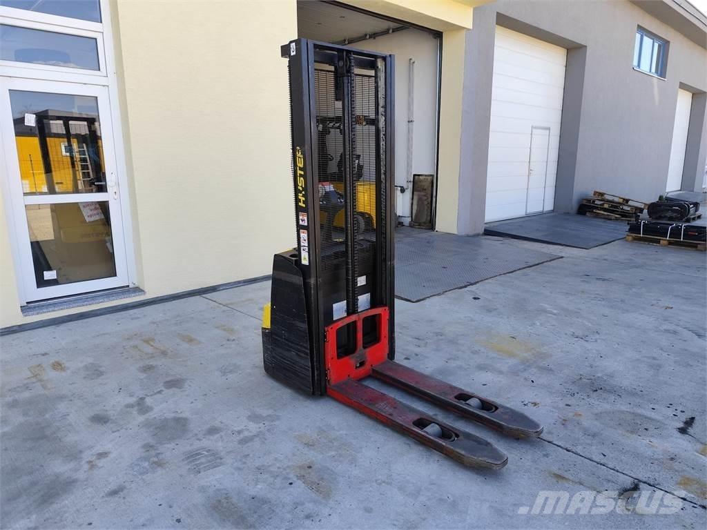 Hyster S1.0E Самоходни товарачи