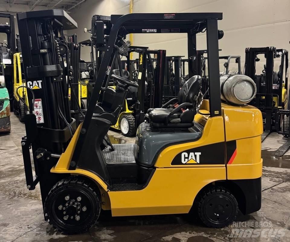 CAT 2C 6000 Вилични кари-повдигачи - други