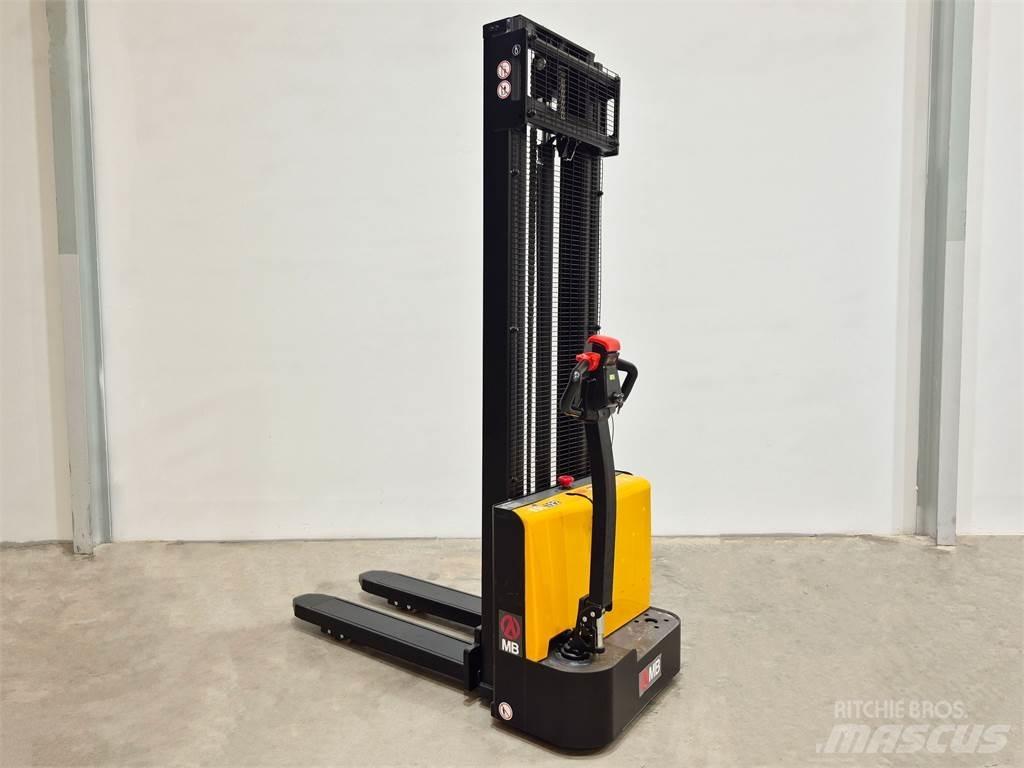  ESL122 2S360 Колички високоповдигачи с теглич