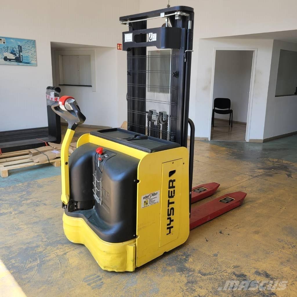 Hyster S1.4iL Колички високоповдигачи с теглич
