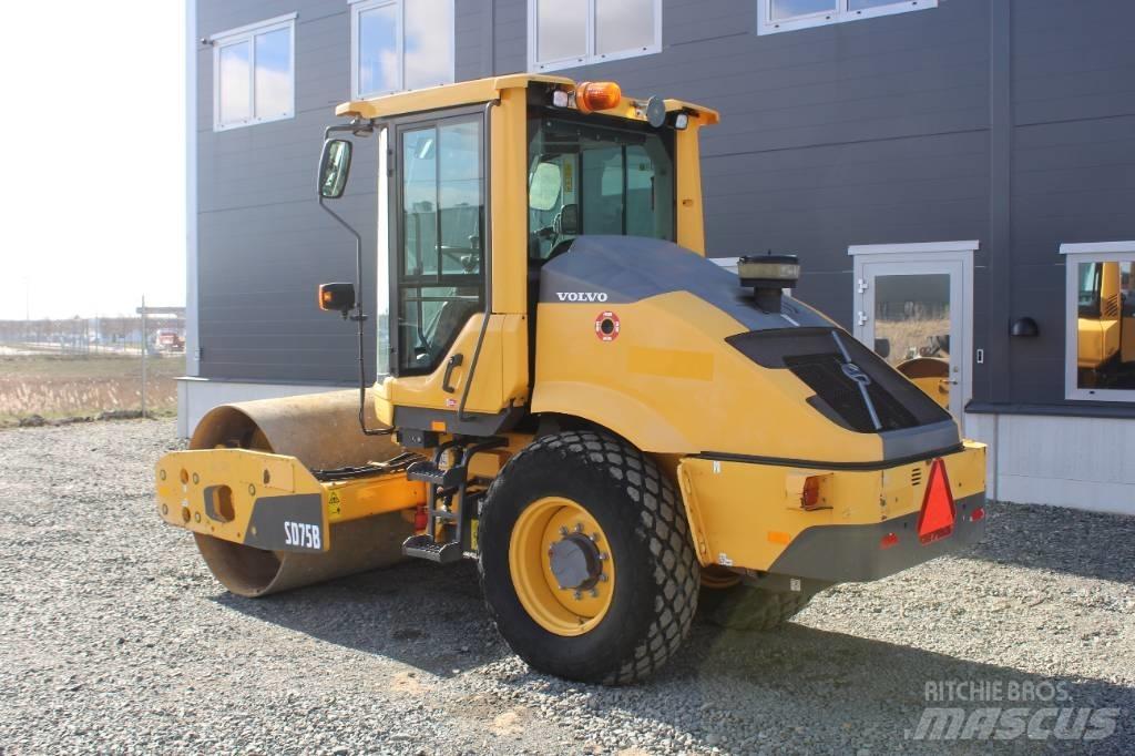 Volvo SD 75 B Еднобарабанни ролки
