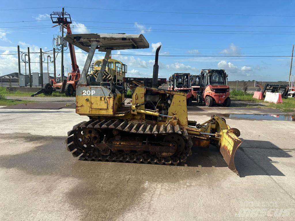 Komatsu D 20P-7 Верижни булдозери
