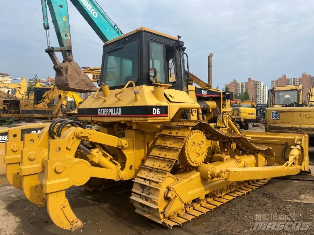 CAT D6R Верижни булдозери
