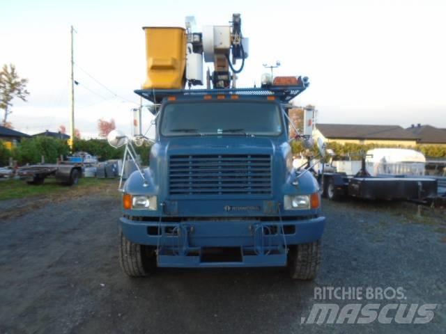 International F 4900 Моторизирани платформи с талига
