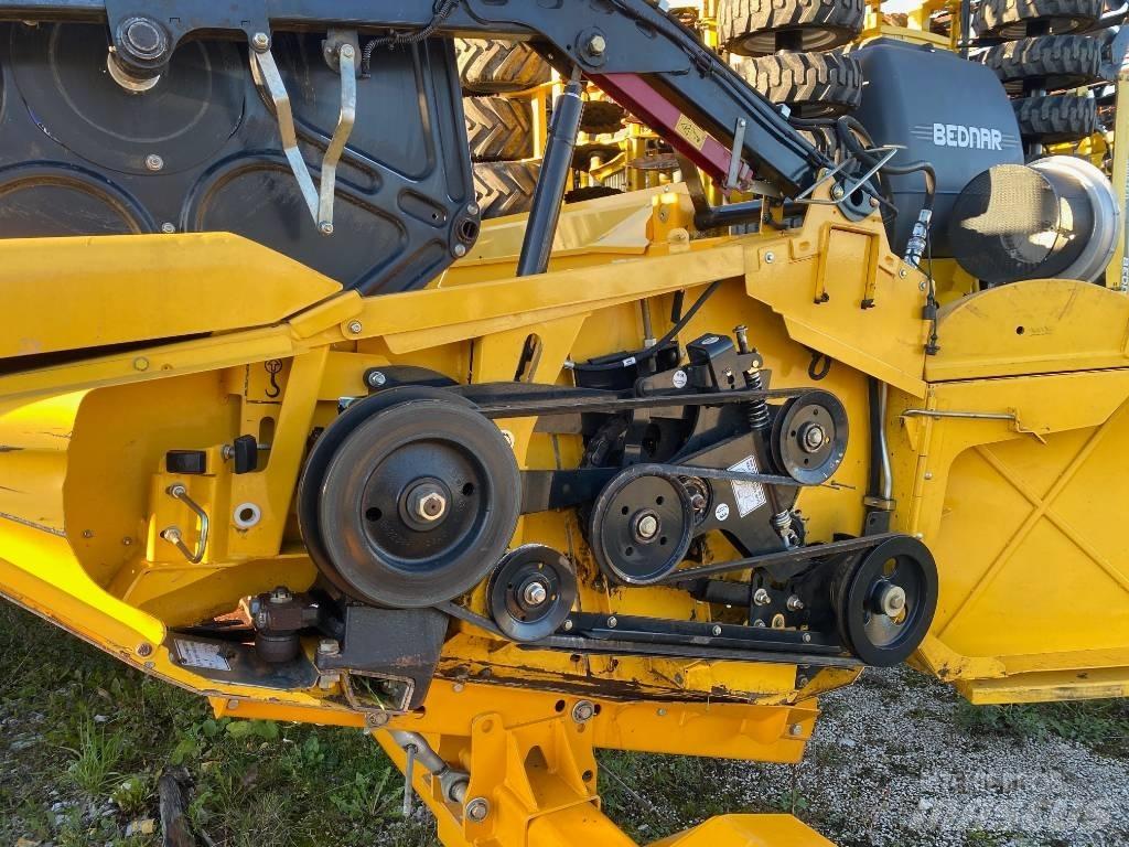 New Holland CX 8.90 Комбайни