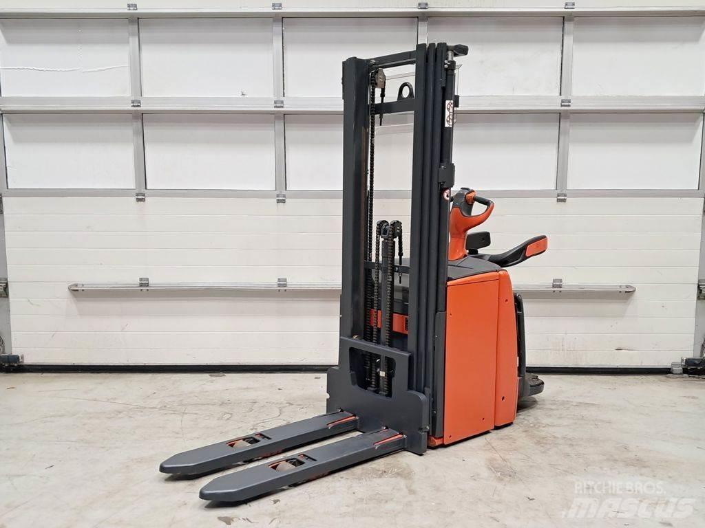 Linde L14 AP Колички високоповдигачи с теглич