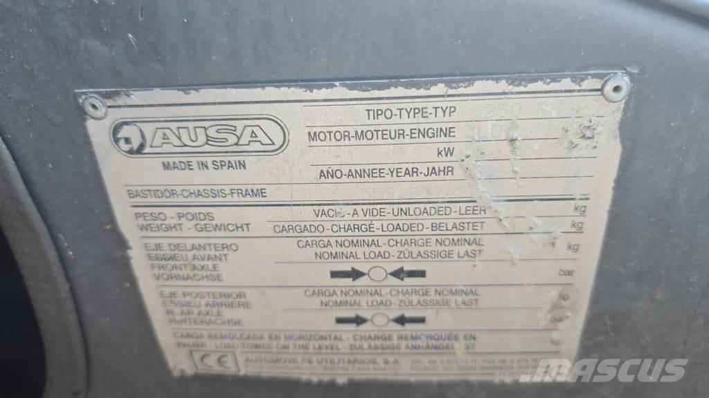 Ausa D 250 Странични самосвали