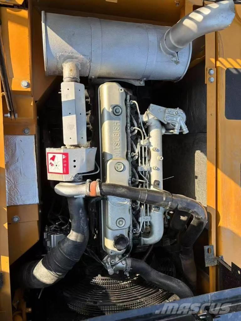 Sany 215C Верижен екскаватор