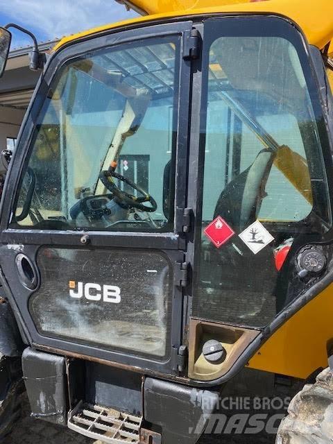 JCB 535-125 Телескопични товарачи