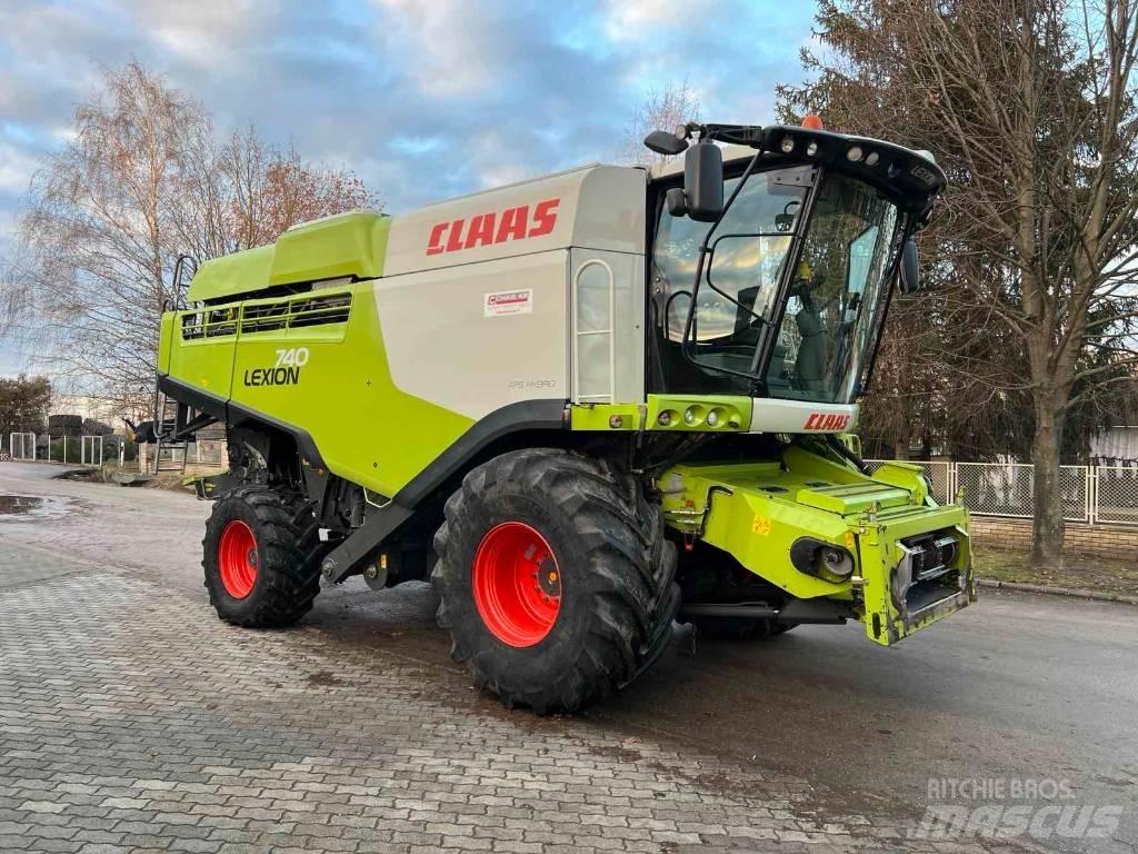CLAAS 740 Комбайни
