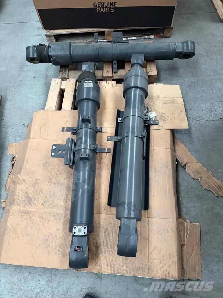 Develon DX 100 W-7 Колесни екскаватори