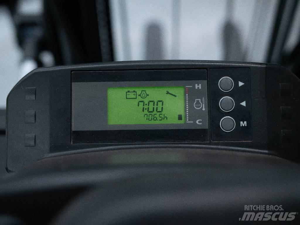 Hyster H2.5XT Камиони с АГУ
