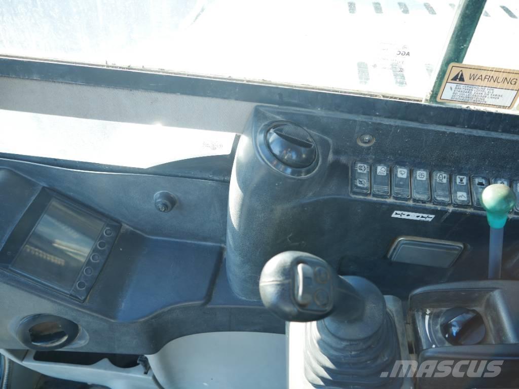 Takeuchi TB 290 Средни екскаватори 7т - 12т