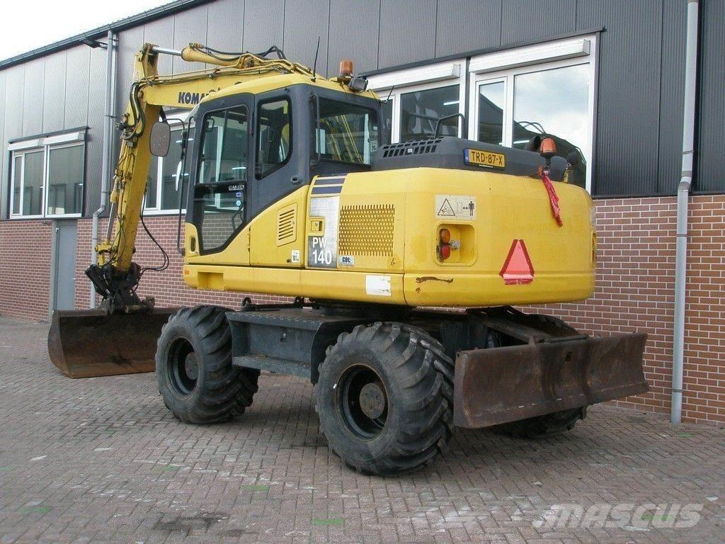 Komatsu PW140-7 Колесни екскаватори