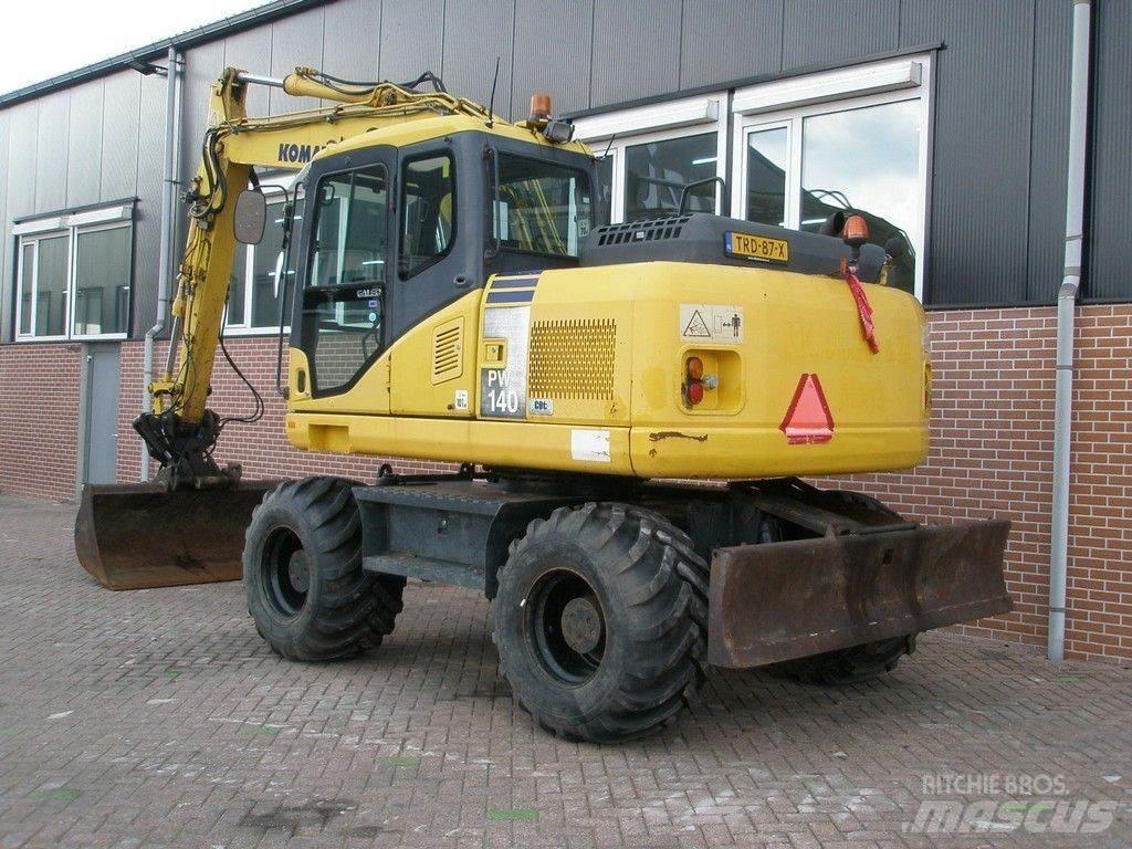 Komatsu PW140-7 Колесни екскаватори