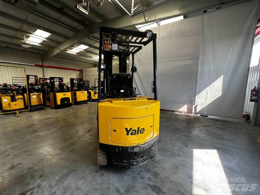 Yale ERC060 Електрически вилични кари-повдигачи