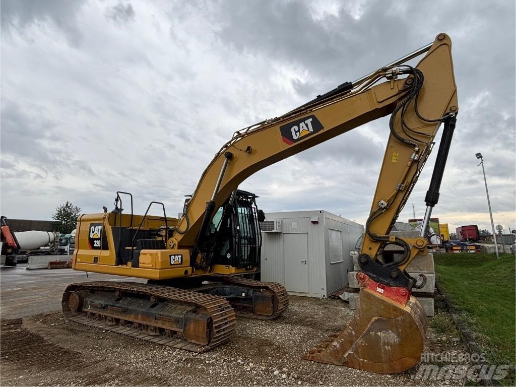CAT 320 Верижен екскаватор