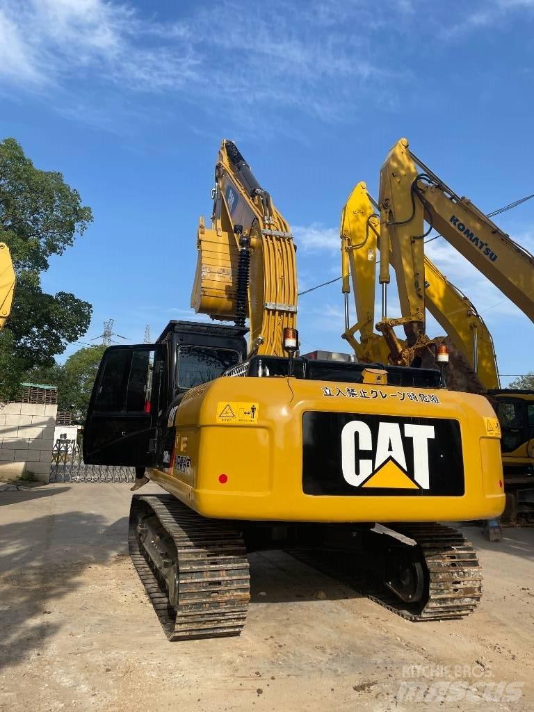 CAT CAT330 Средни екскаватори 7т - 12т