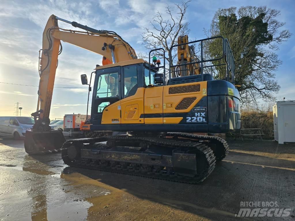 Hyundai HX220L Верижен екскаватор