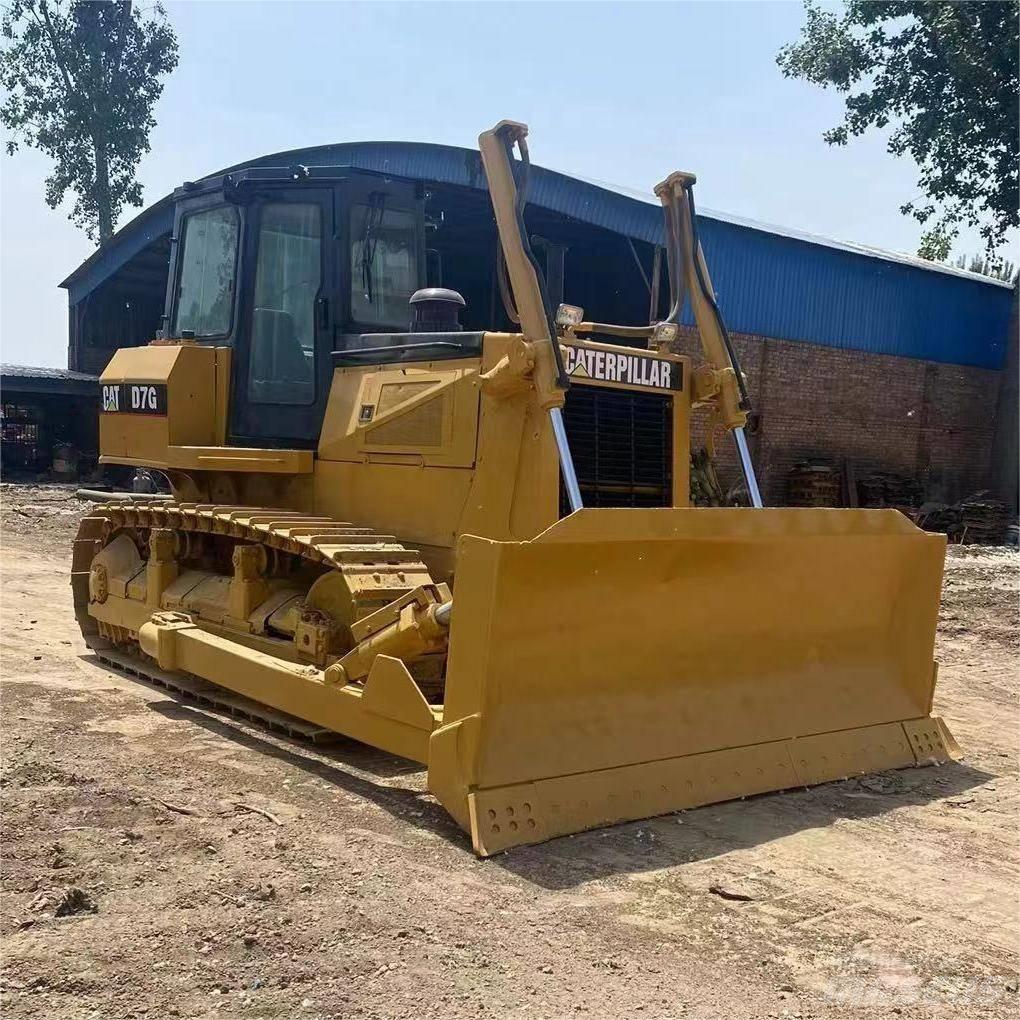 CAT D 7 G Верижни булдозери
