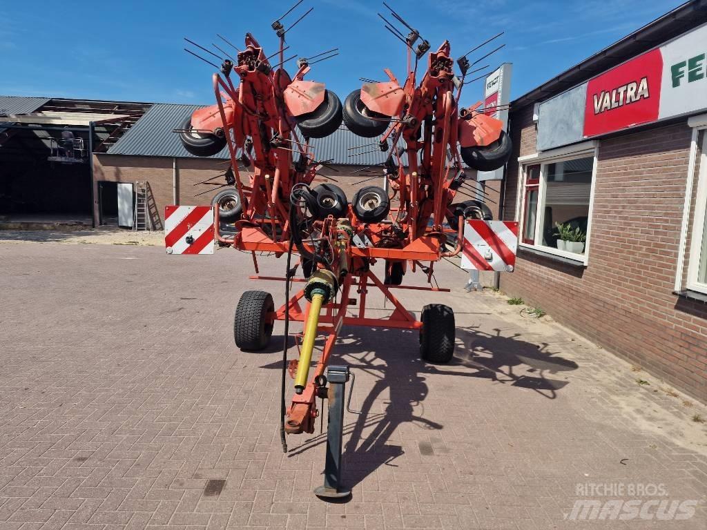 Kuhn GF 10802 T Гребла и сенообръщачки