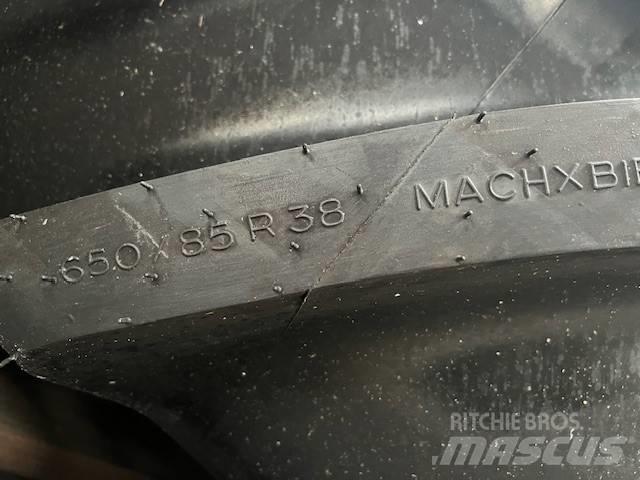 Michelin MachXBib Гуми