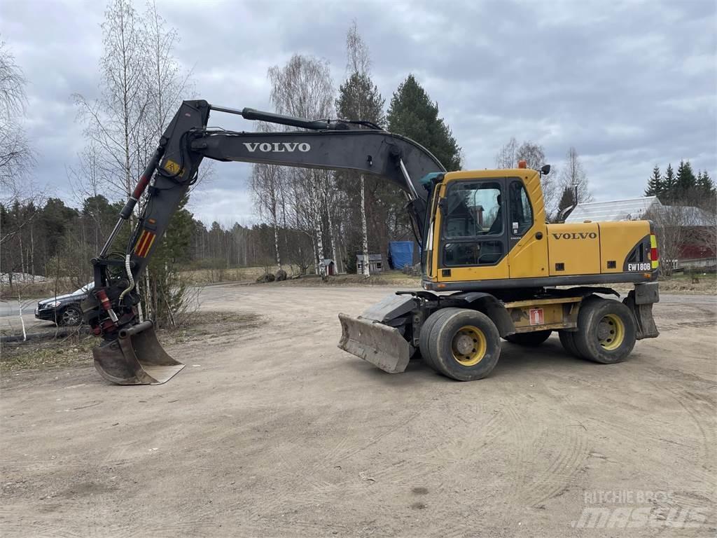 Volvo EW 180 B Колесни екскаватори