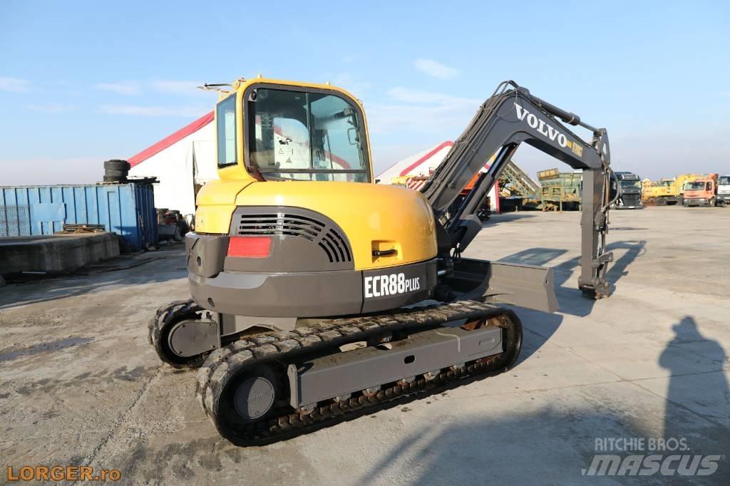 Volvo ECR 88 PLUS Средни екскаватори 7т - 12т