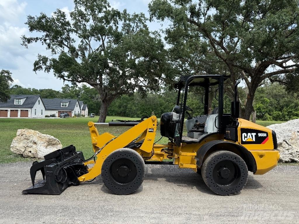 CAT 908 H Колесни товарачи