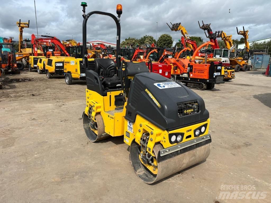 Bomag BW 100 AD M-5 Двойни барабанни ролки
