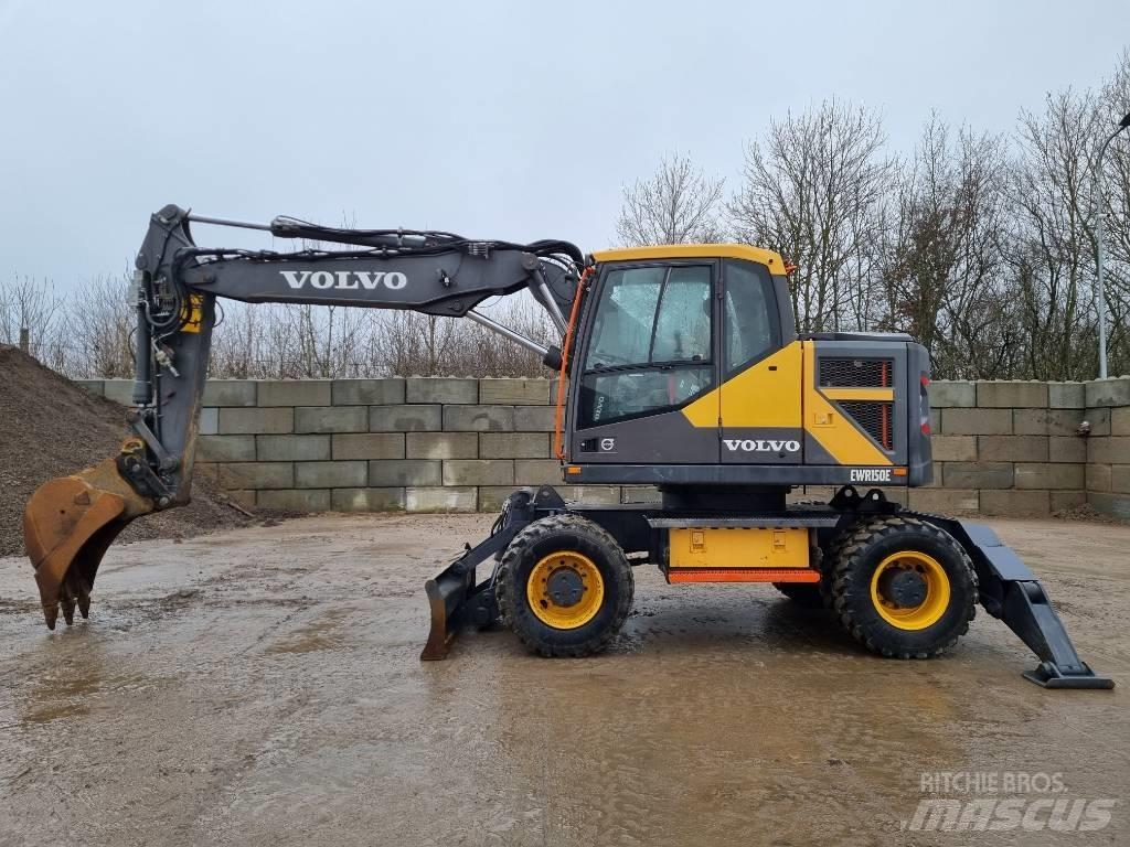 Volvo EWR 150 E Колесни екскаватори