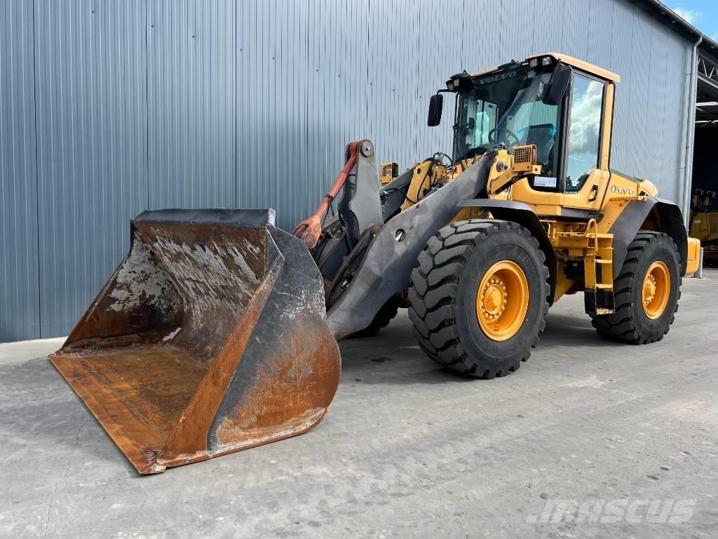 Volvo L90F Колесни товарачи