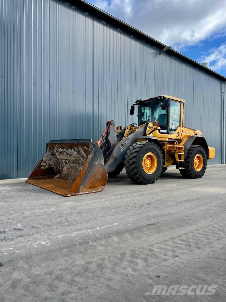 Volvo L90F Колесни товарачи