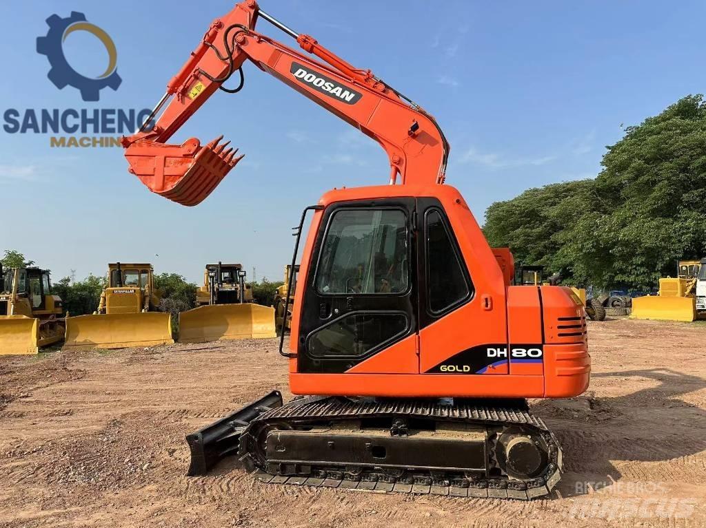 Doosan DH 80 Средни екскаватори 7т - 12т