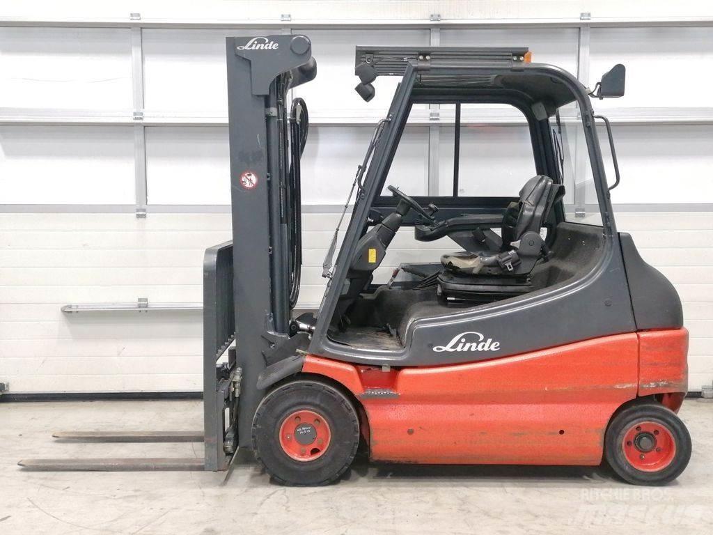 Linde E25-03 Електрически вилични кари-повдигачи
