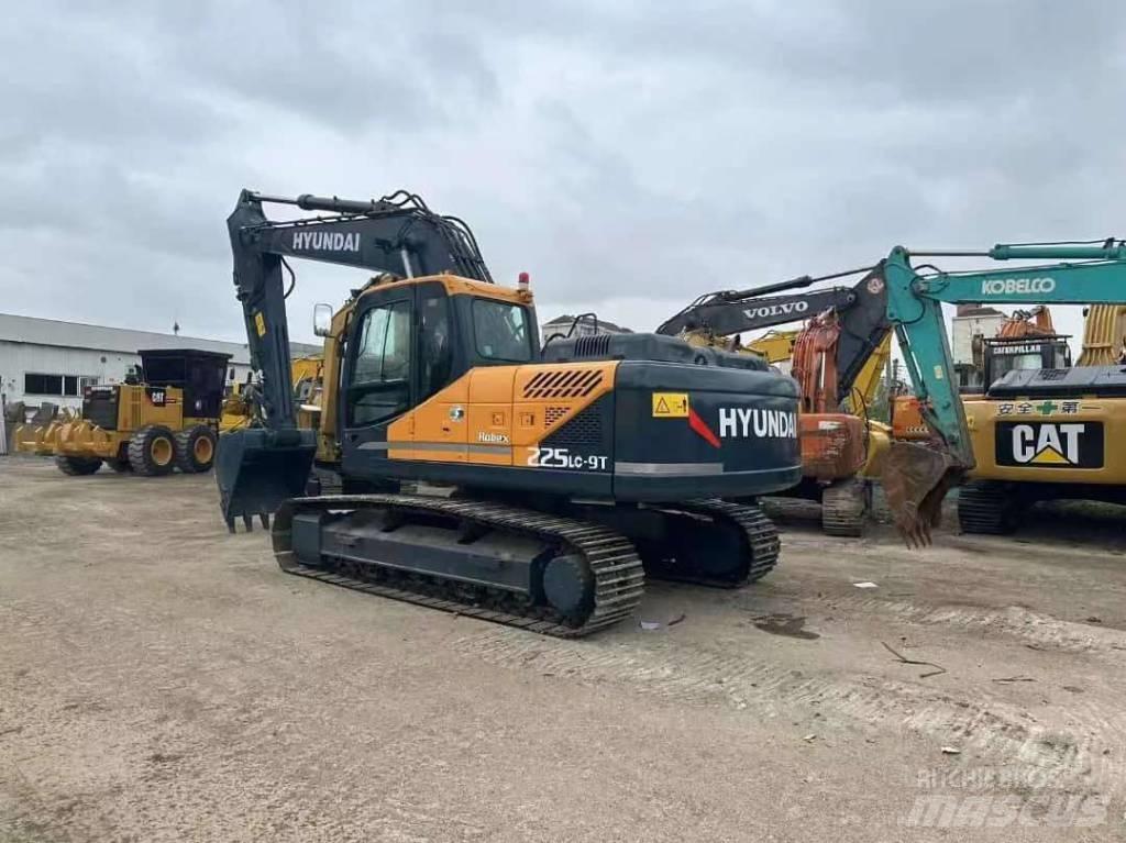 Hyundai 225LC-9T Верижен екскаватор