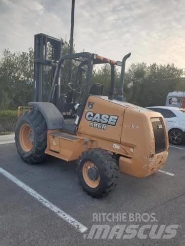 CASE 586H Камиони за херавни местности
