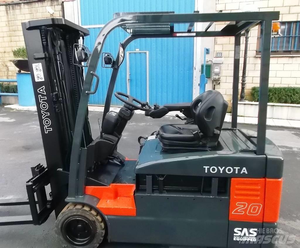 Toyota 7 FBEF 20 Електрически вилични кари-повдигачи