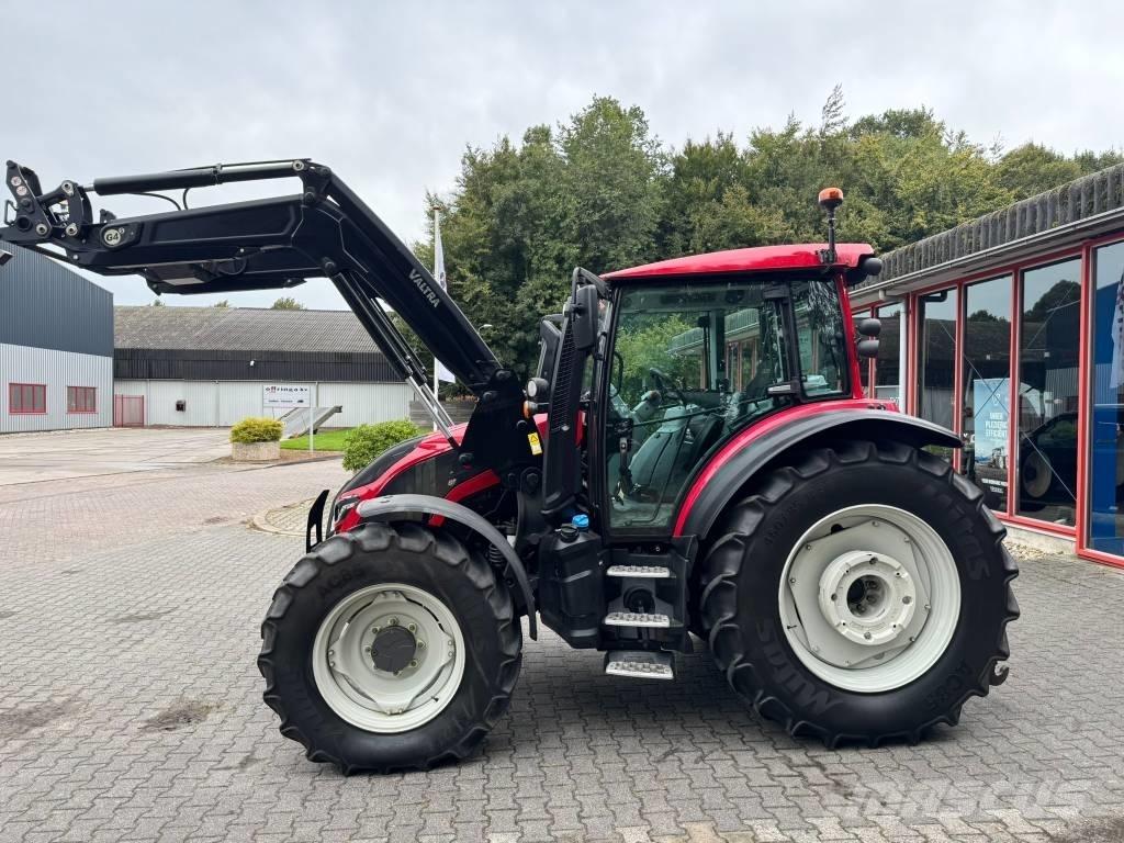 Valtra G105 H Трактори
