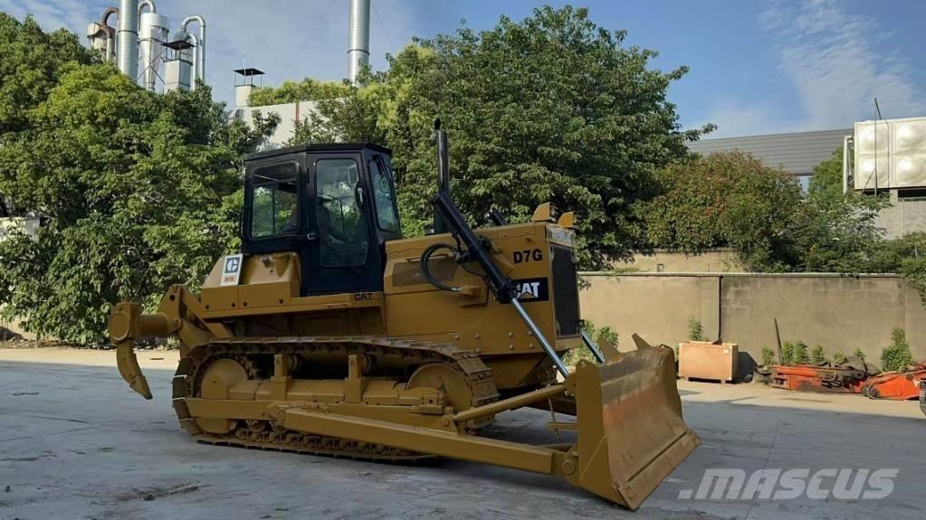 CAT D7G Верижни булдозери
