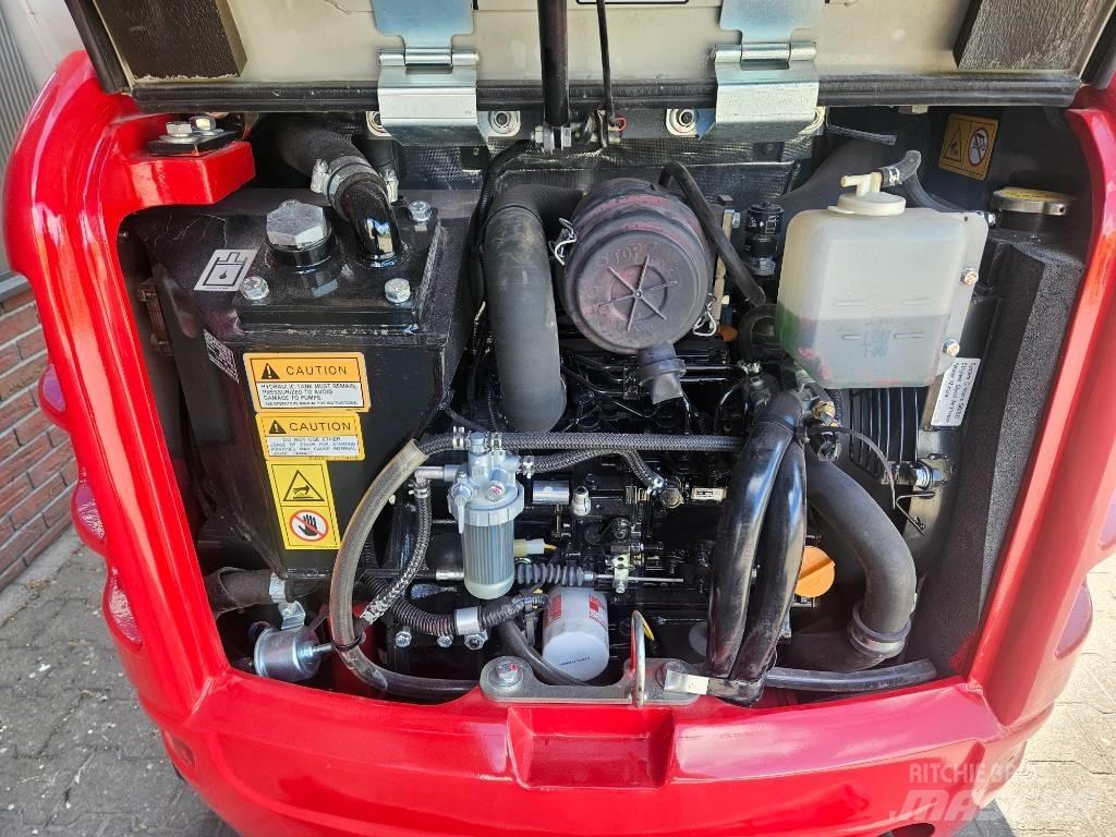 Takeuchi TB 216 Мини екскаватори < 7 т