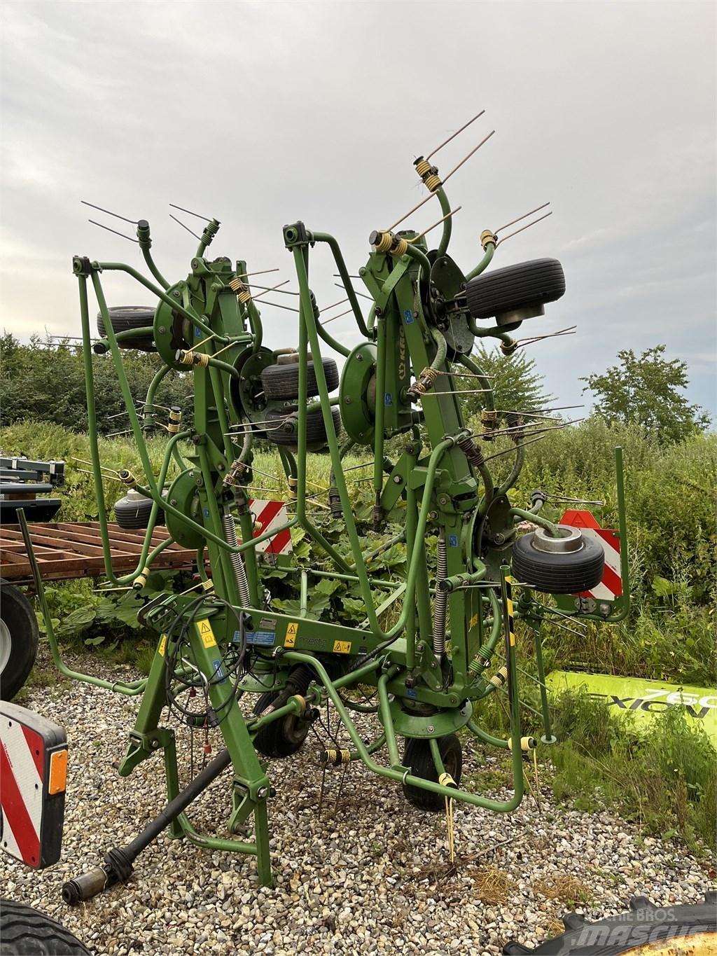 Krone KW 8.82/8 Гребла и сенообръщачки