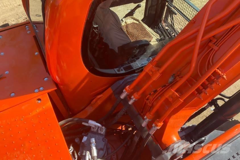 Doosan DX225 Верижен екскаватор