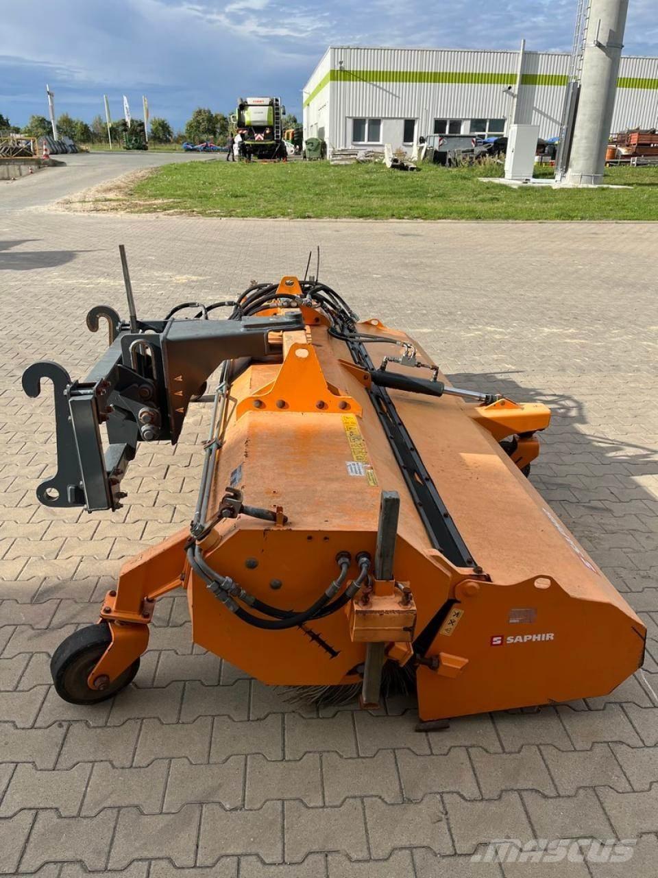 Saphir PKM 29 Автоматични метачки с четки