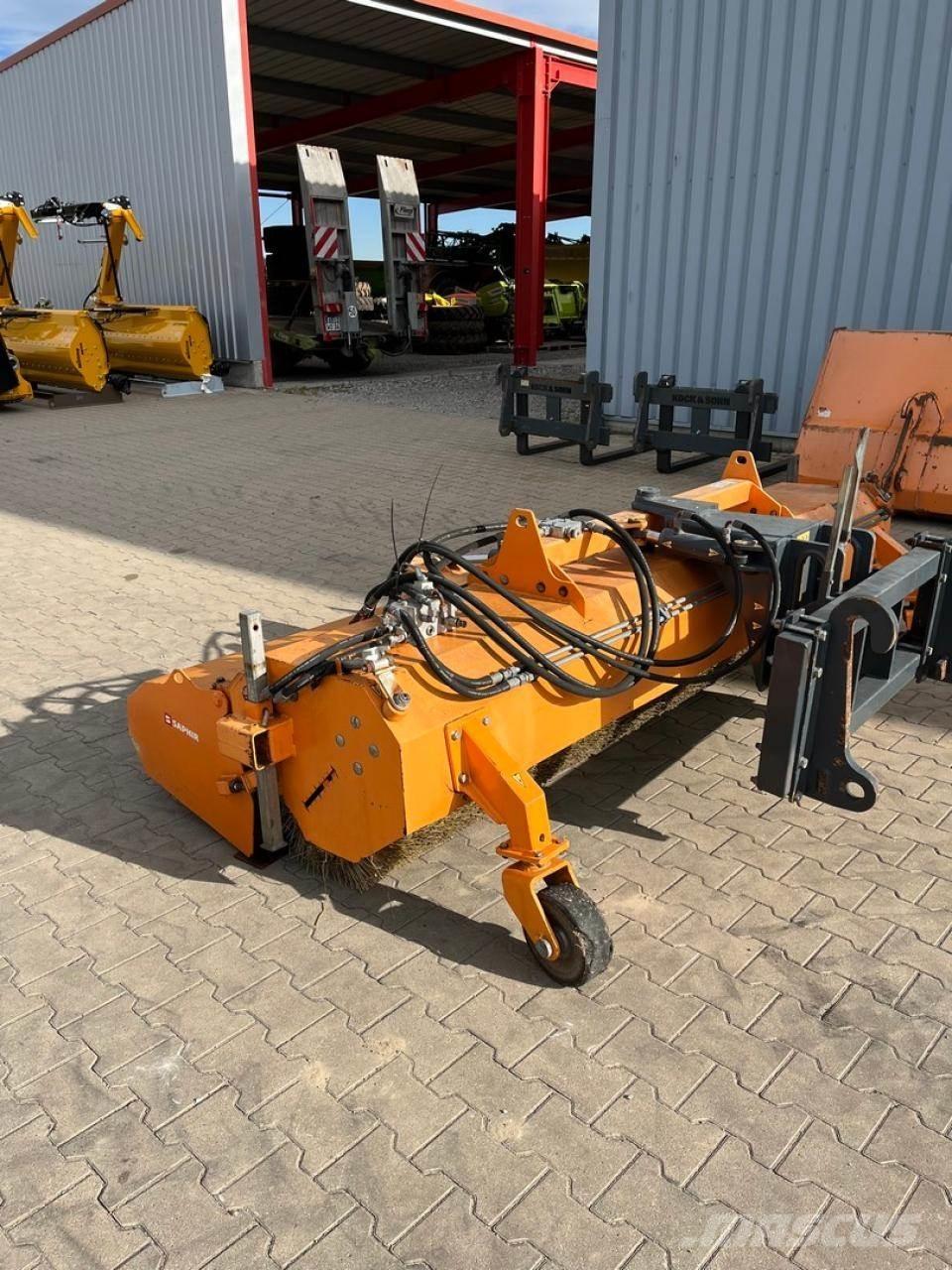 Saphir PKM 29 Автоматични метачки с четки