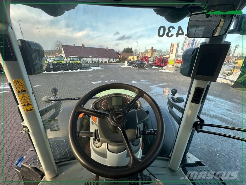 CLAAS Axion 850 Трактори