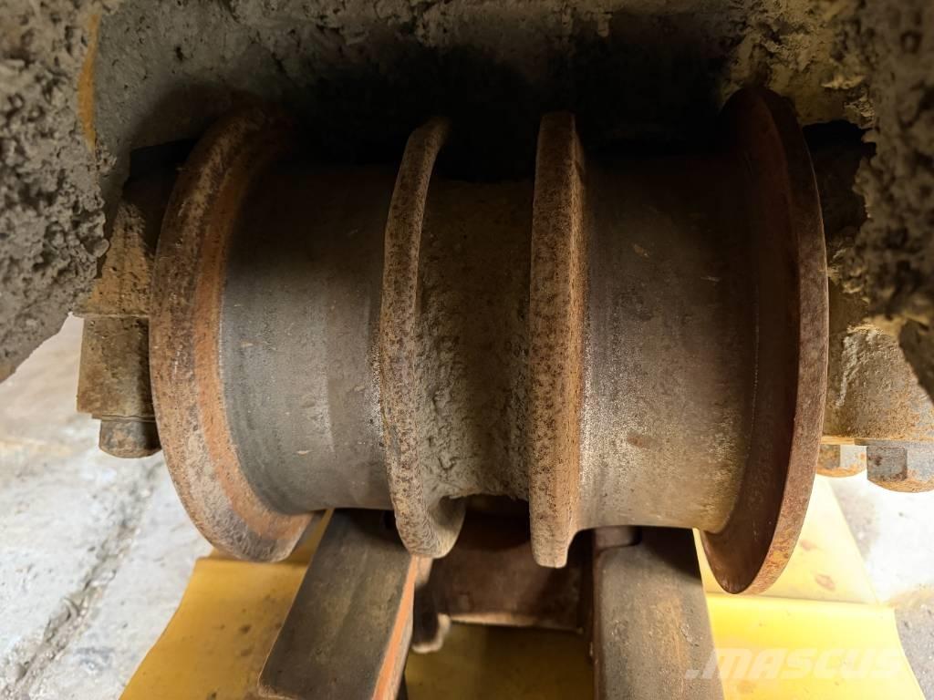 CAT D8R SERIES II Верижни булдозери
